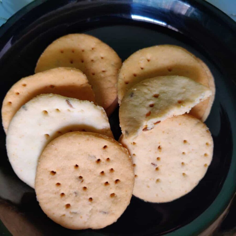 Namkeen Biscuits