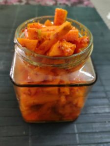 Read more about the article Instant Carrot Pickle