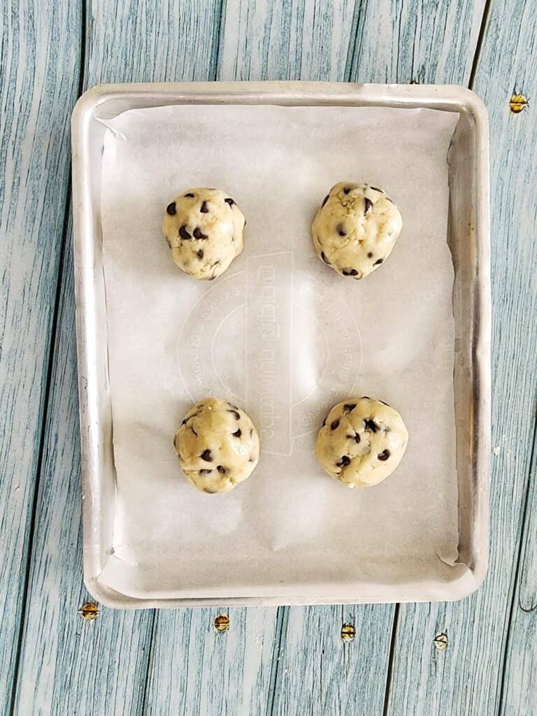 chocolate chip cookies